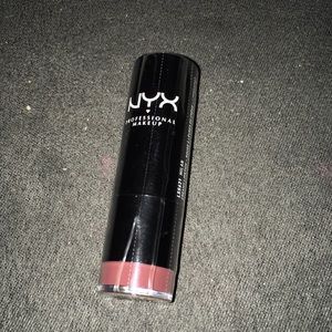 NYX MAKEUP Extra Creamy Lipstick, Milan